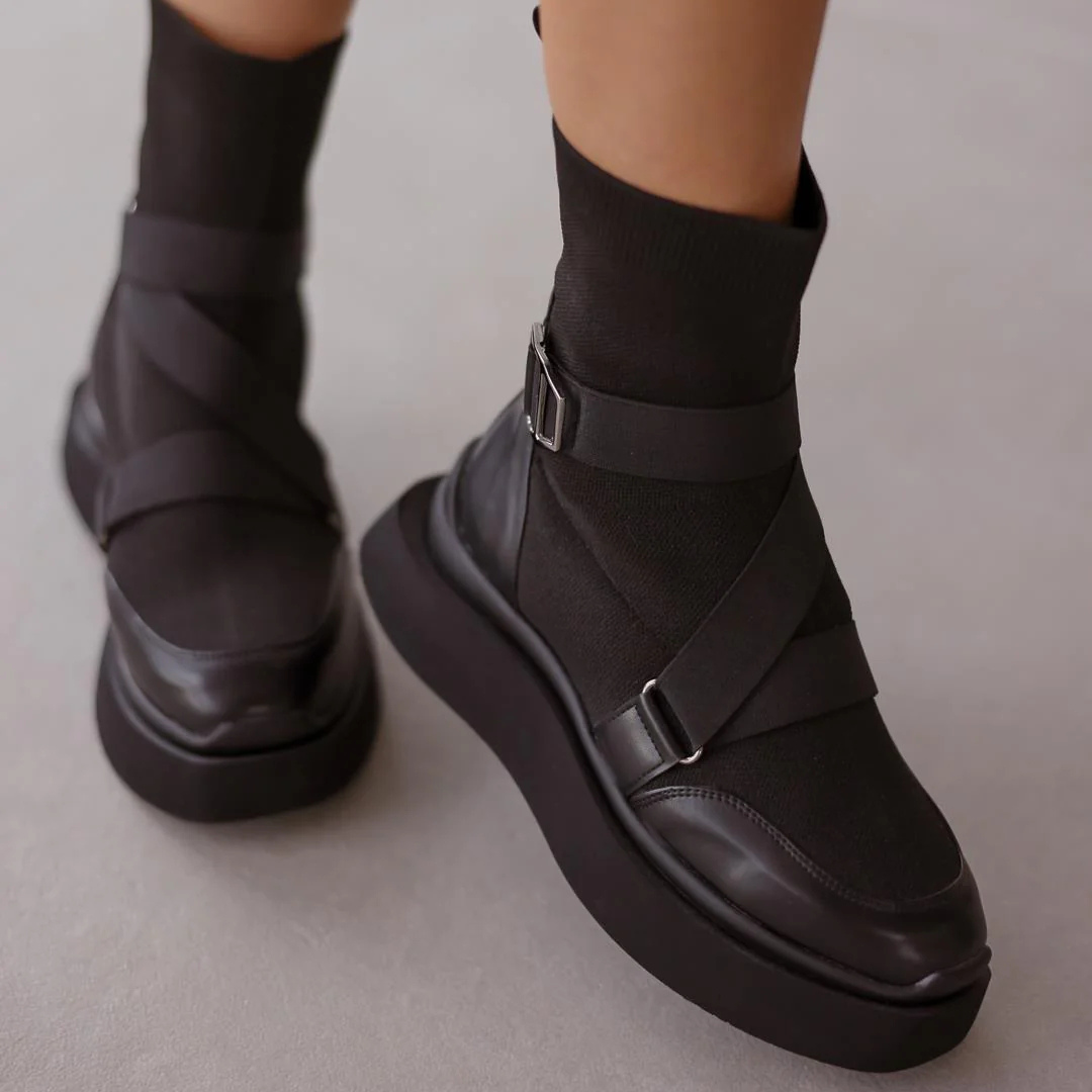 Botas de estilo moderno y ergonómico con ajuste elastico para mujer