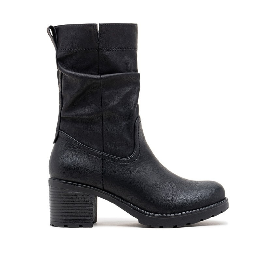 Botas con acabado rústico y comodidad total