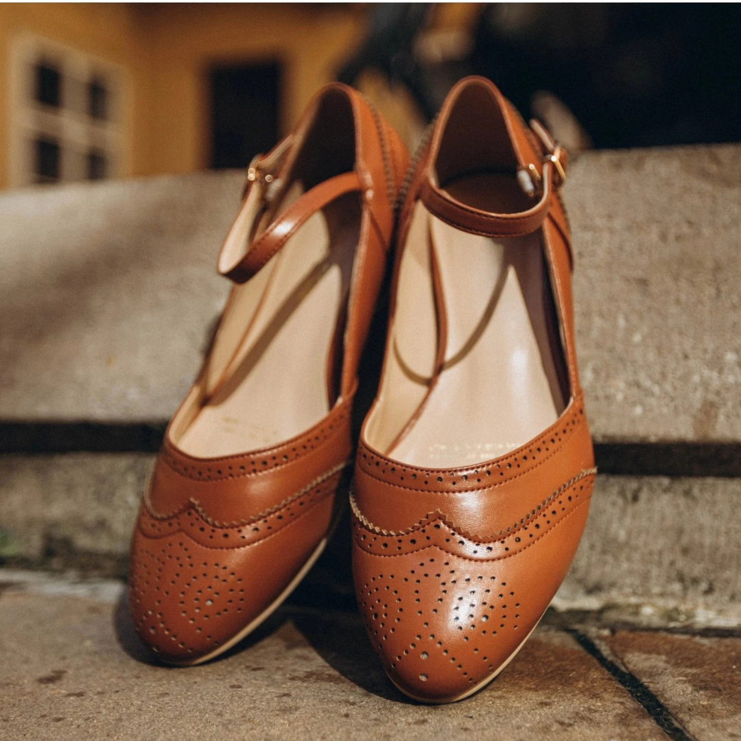 Bailarinas de mujer de diseño vintage con perforaciones
