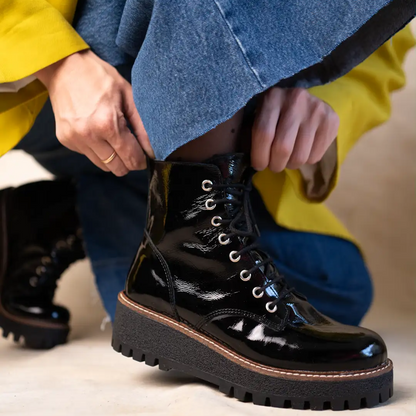 Botas de cuero con plataforma para mujer
